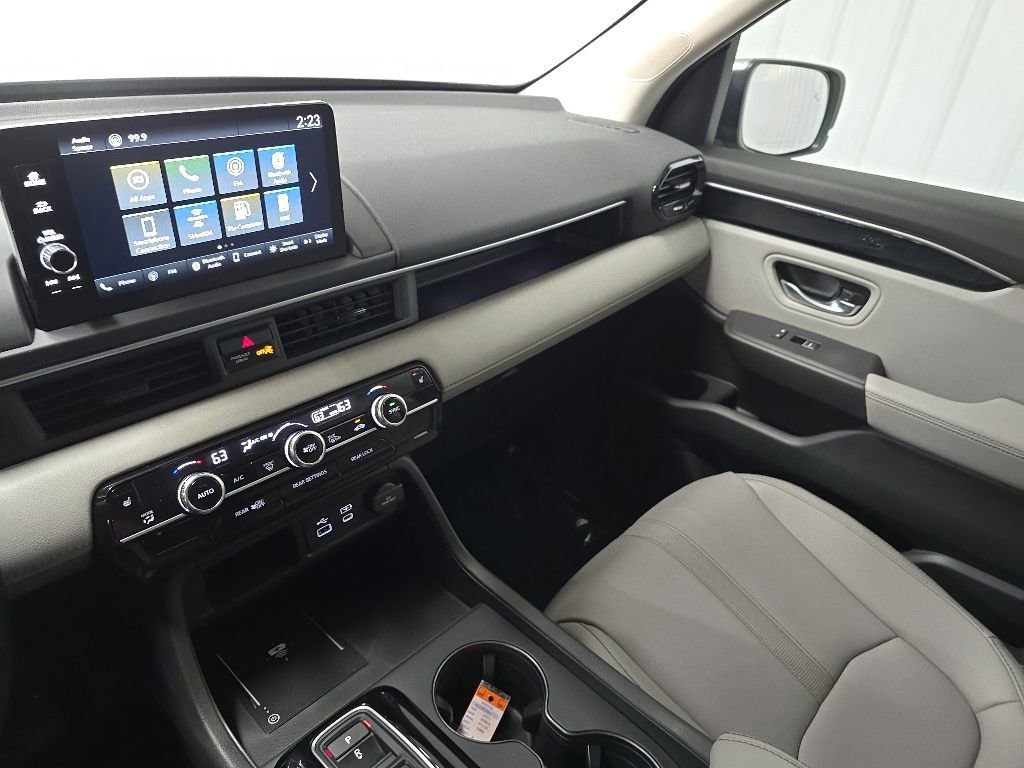 Used 2023 Honda Pilot EX-L image 25