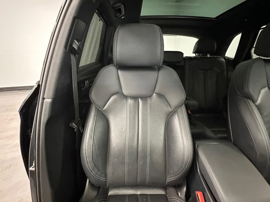 Used 2023 Audi SQ5 Prestige w/ Prestige Package AWD/4WD image 25