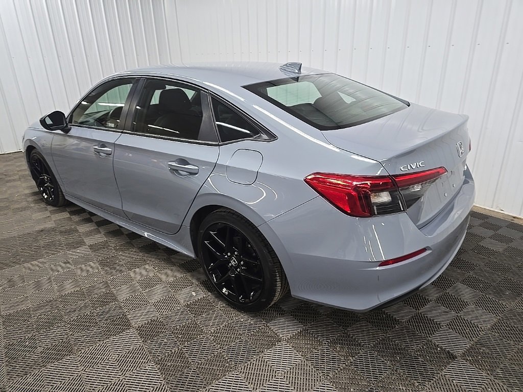 Used 2023 Honda Civic Sport image 9
