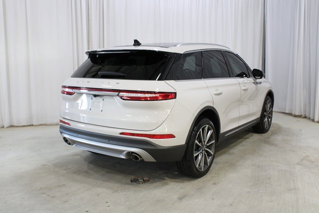 Used 2020 Lincoln Corsair Reserve image 27