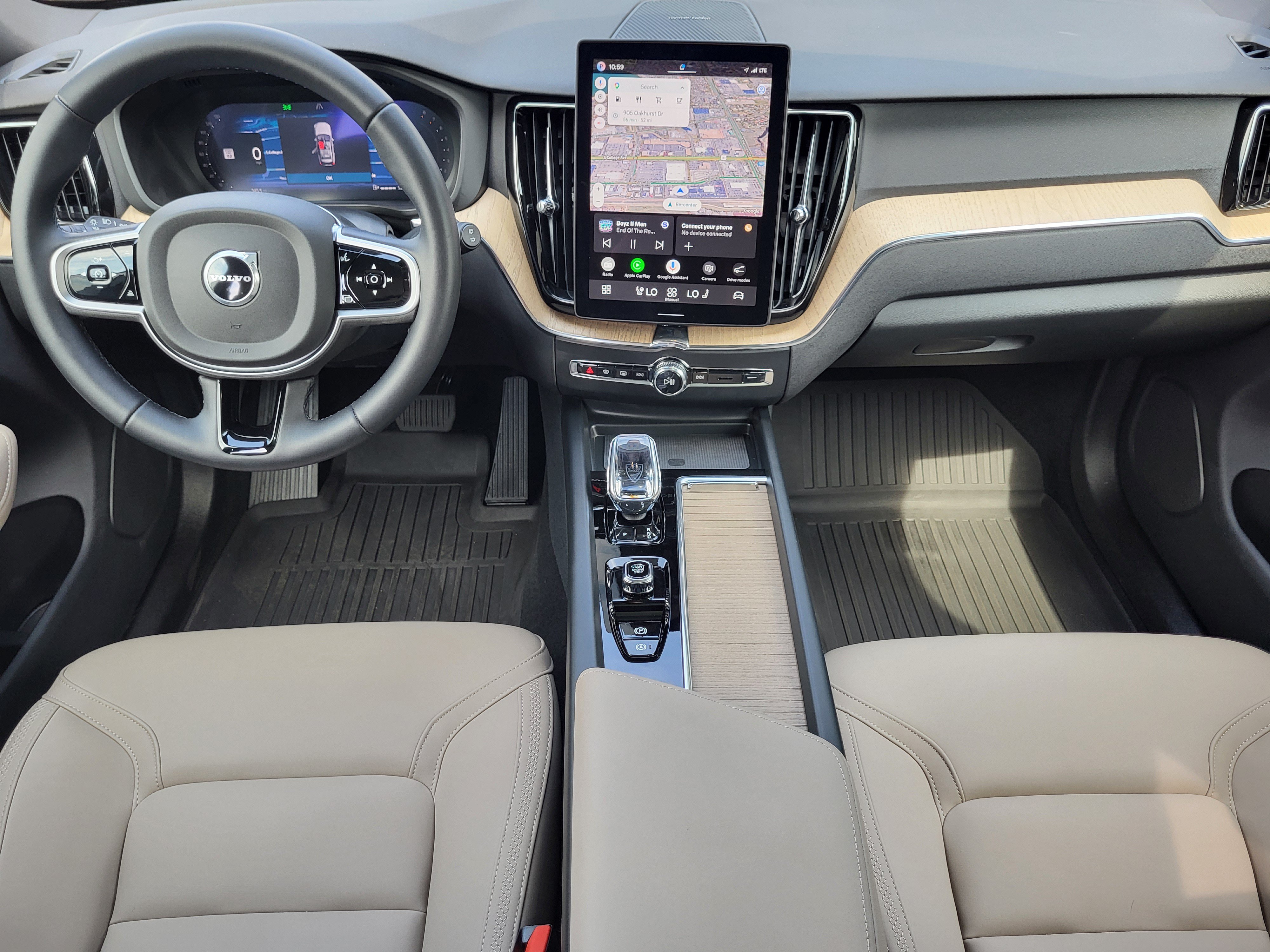New 2026 Volvo XC60 B5 Plus w/ Protection Package Premier AWD/4WD image 18