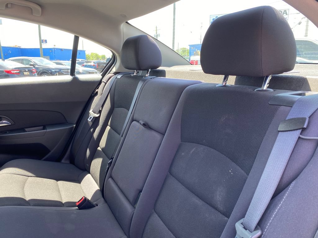 Used 2013 Chevrolet Cruze LT FWD image 14