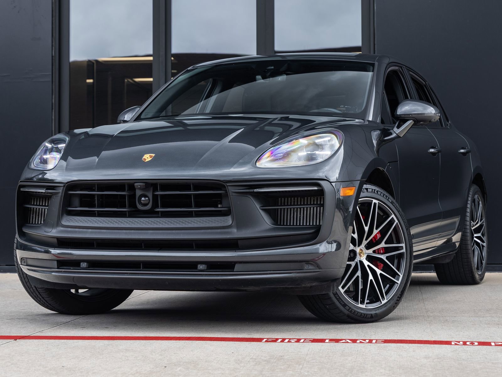 Used 2024 Porsche Macan GTS AWD/4WD image 1
