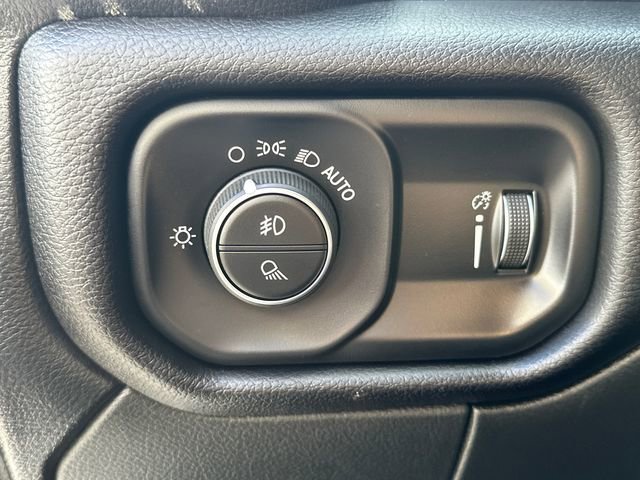 Used 2024 RAM 2500 Big Horn w/ Safety Group image 26