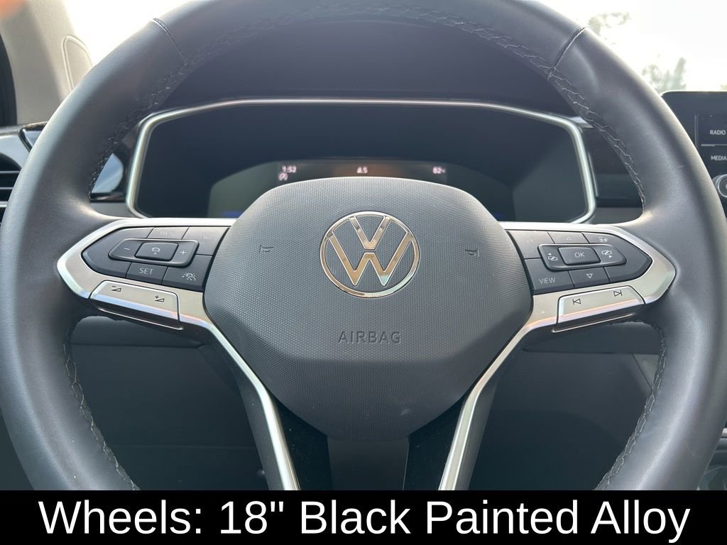 Certified 2025 Volkswagen Taos SE image 23