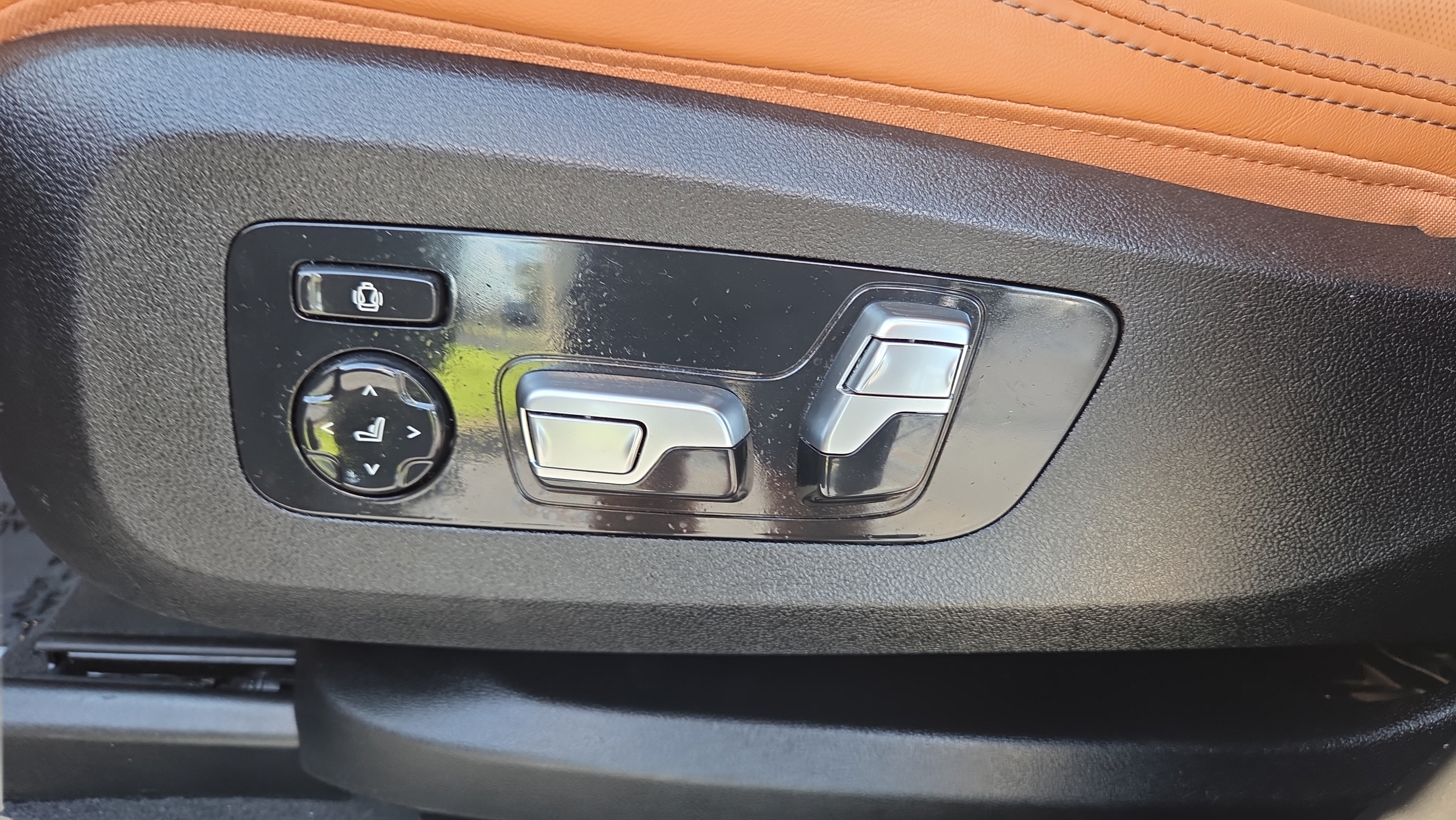 Certified 2024 BMW X7 xDrive40i AWD/4WD image 10