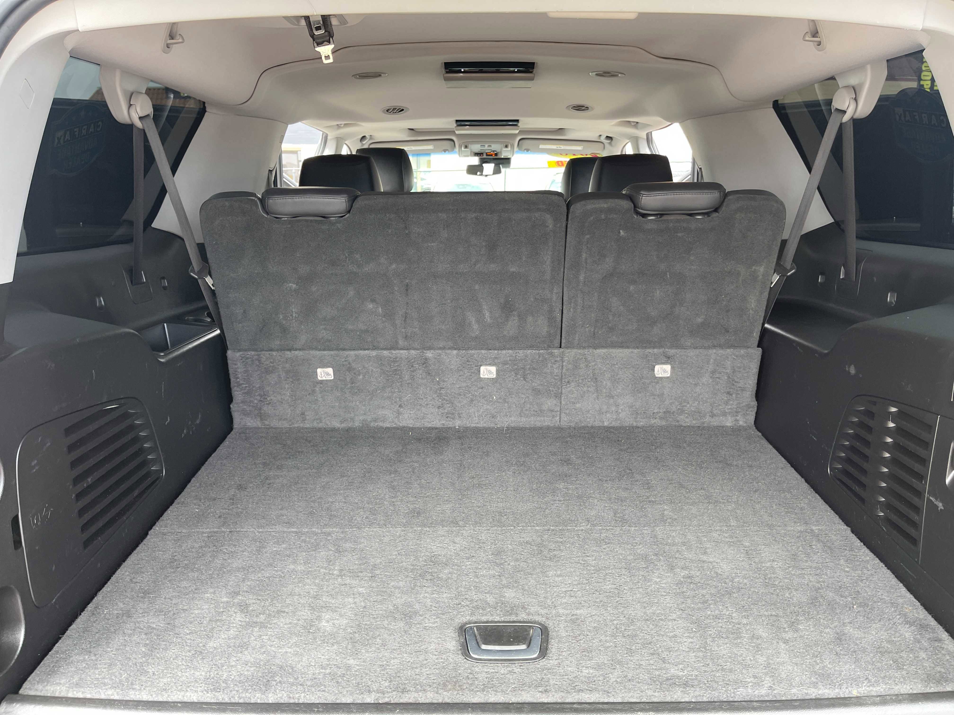 Used 2018 Cadillac Escalade ESV Premium Luxury AWD/4WD image 11