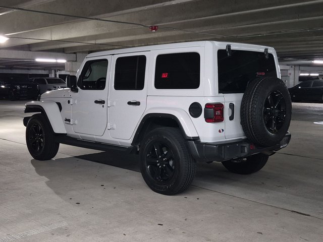 Used 2022 Jeep Wrangler Unlimited Sahara AWD/4WD image 7