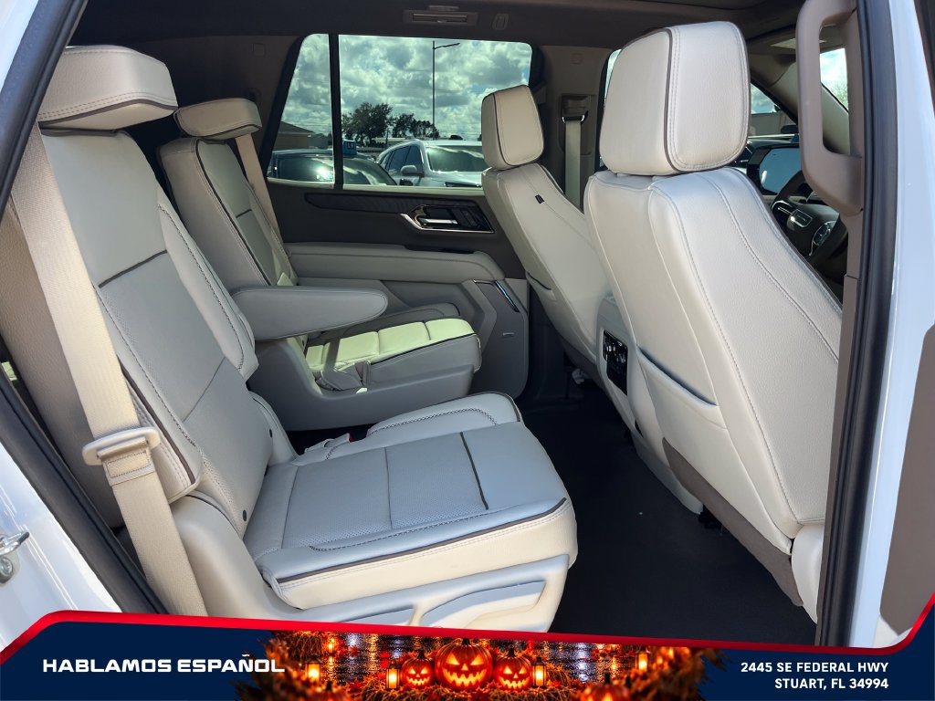 Used 2026 GMC Yukon Denali w/ Sun & Power Step Package AWD/4WD image 18