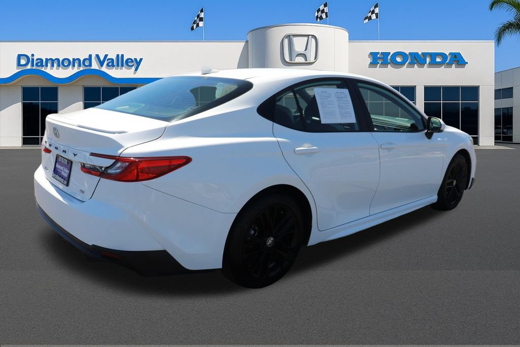 Used 2025 Toyota Camry SE FWD image 8