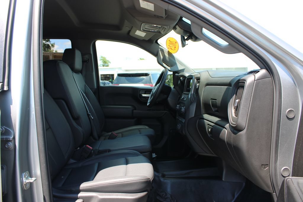 Used 2025 Chevrolet Silverado 1500 W/T w/ WT Value Package AWD/4WD image 28