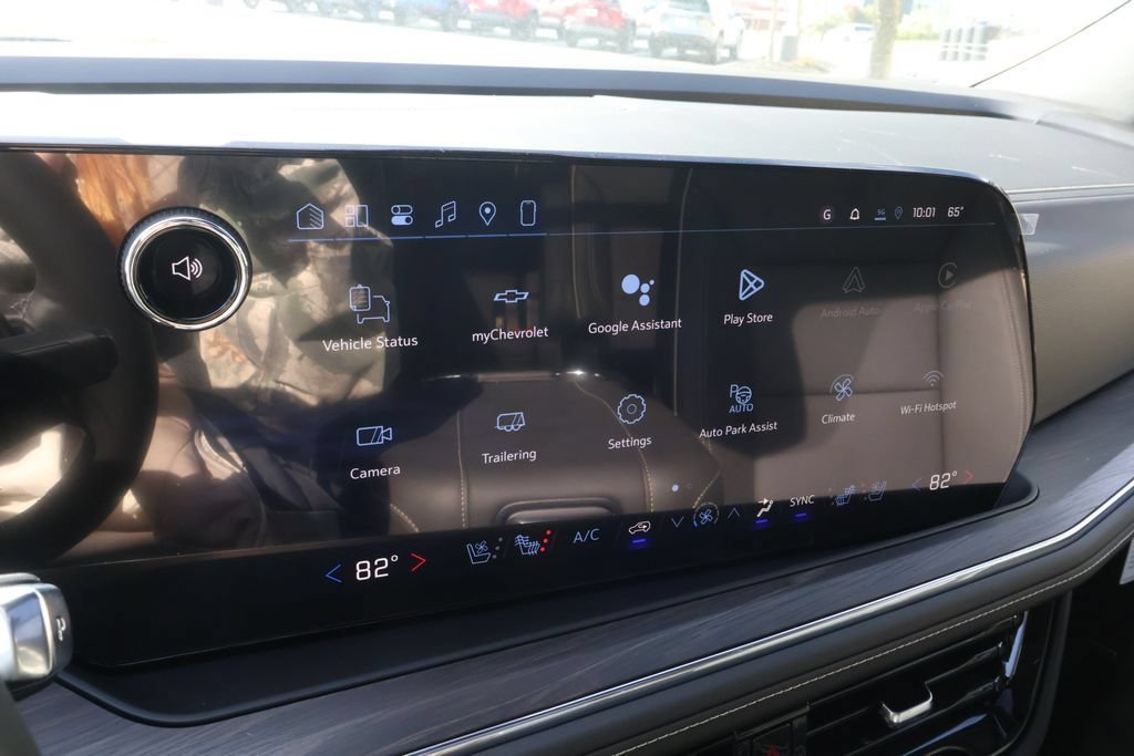 New 2026 Chevrolet Suburban Premier AWD/4WD image 29
