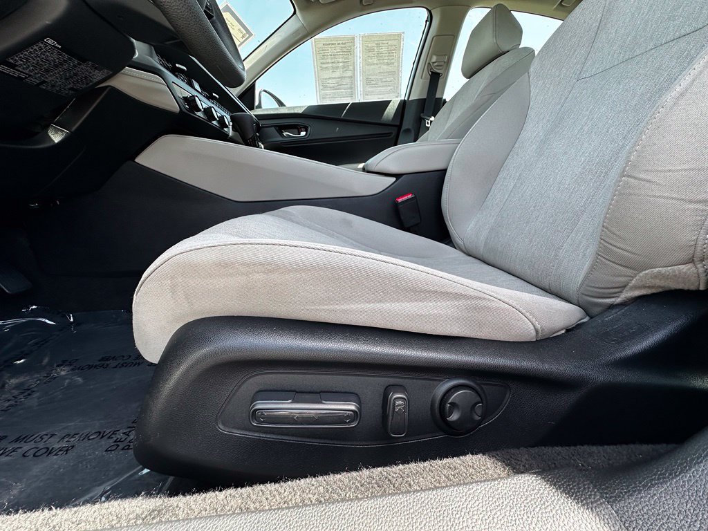 Used 2023 Honda Accord EX image 22