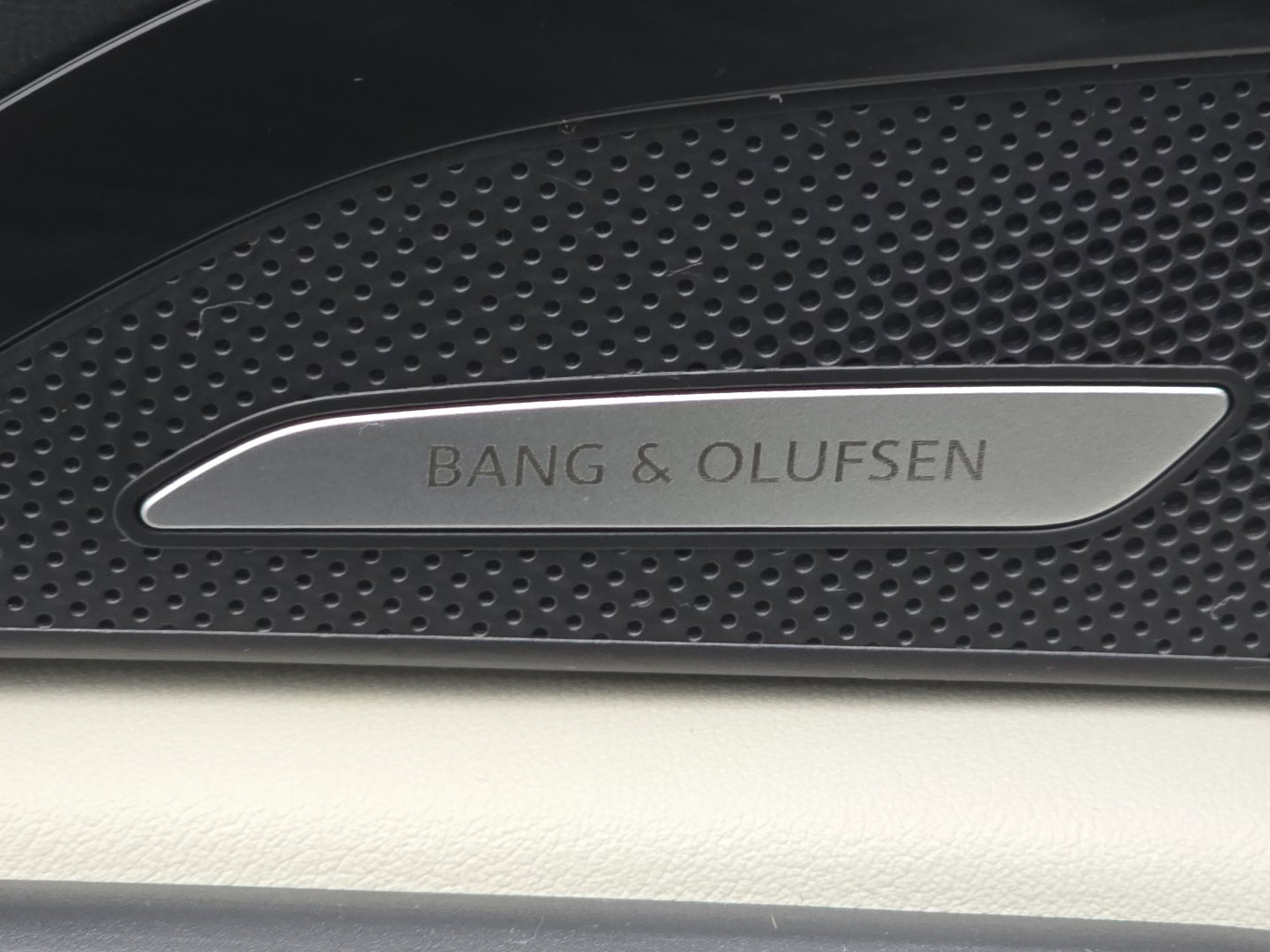 Certified 2025 Audi Q5 Prestige image 17