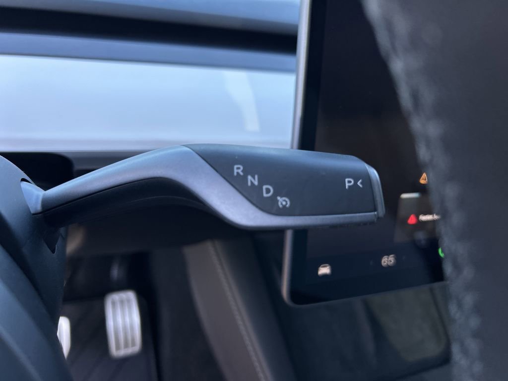 Used 2024 Tesla Model Y Performance image 26