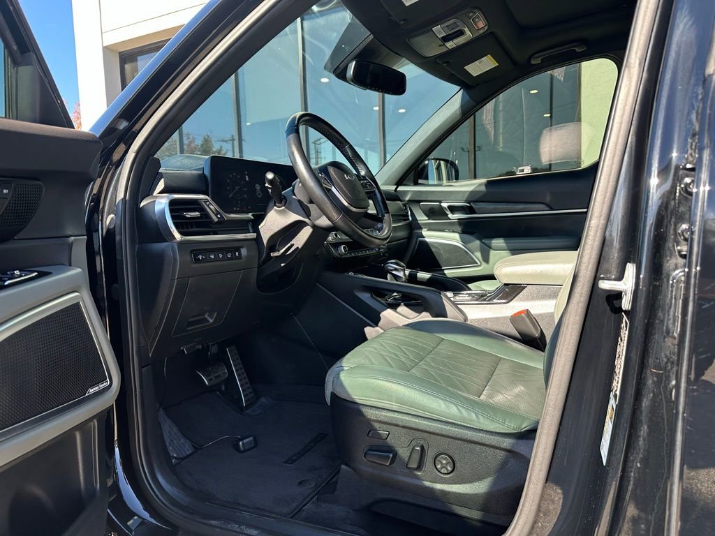 Used 2023 Kia Telluride SX X-Line image 17
