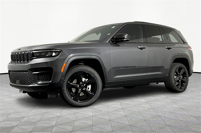 New 2025 Jeep Grand Cherokee Laredo