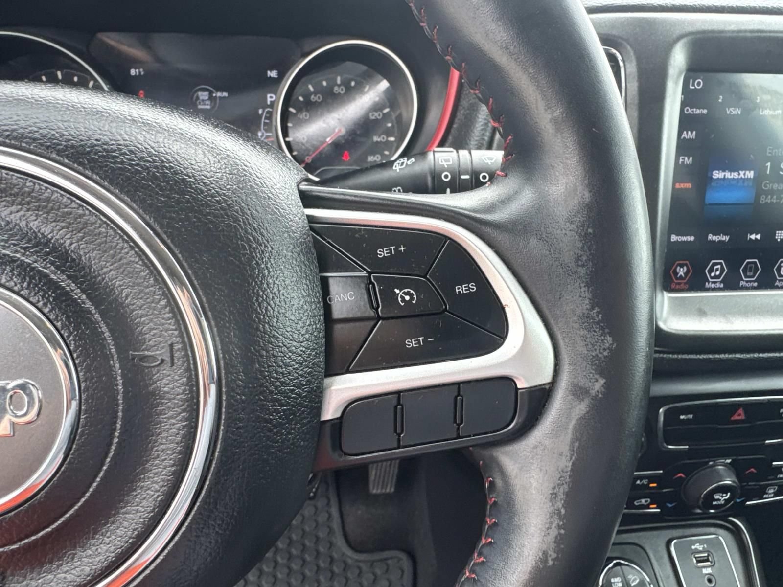 Used 2019 Jeep Compass Trailhawk AWD/4WD image 23
