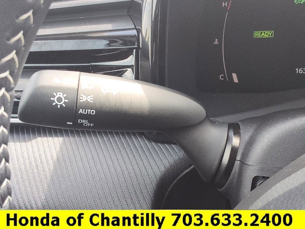 Used 2026 Toyota Camry SE FWD image 20