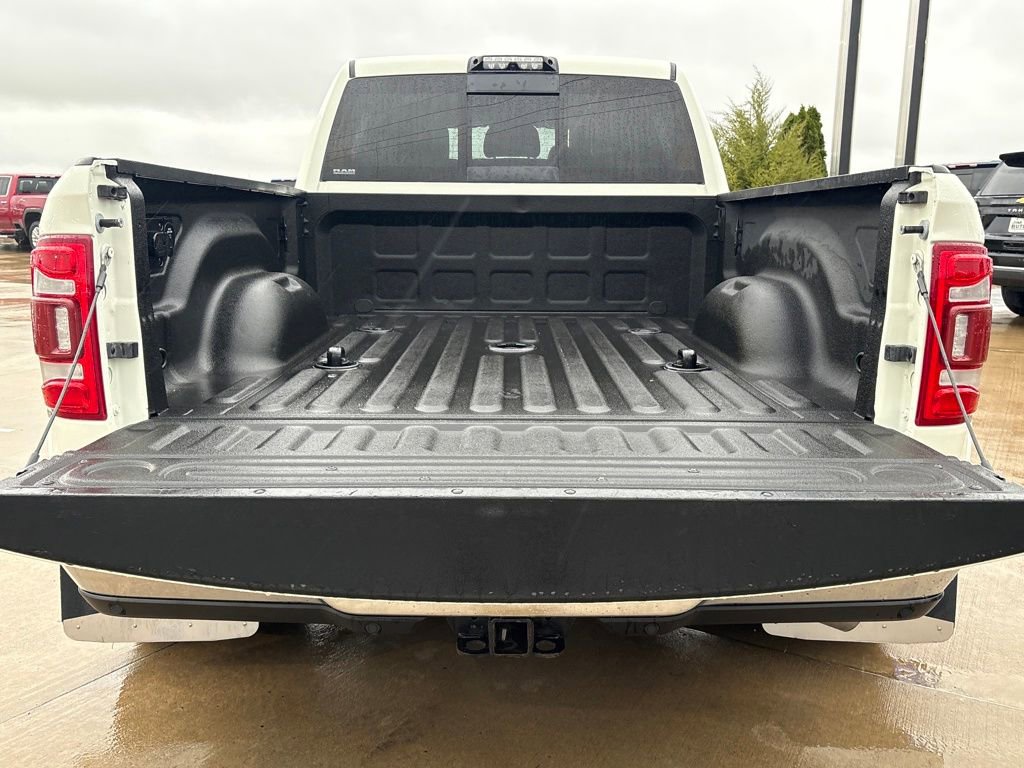 Used 2021 RAM 3500 Limited image 29