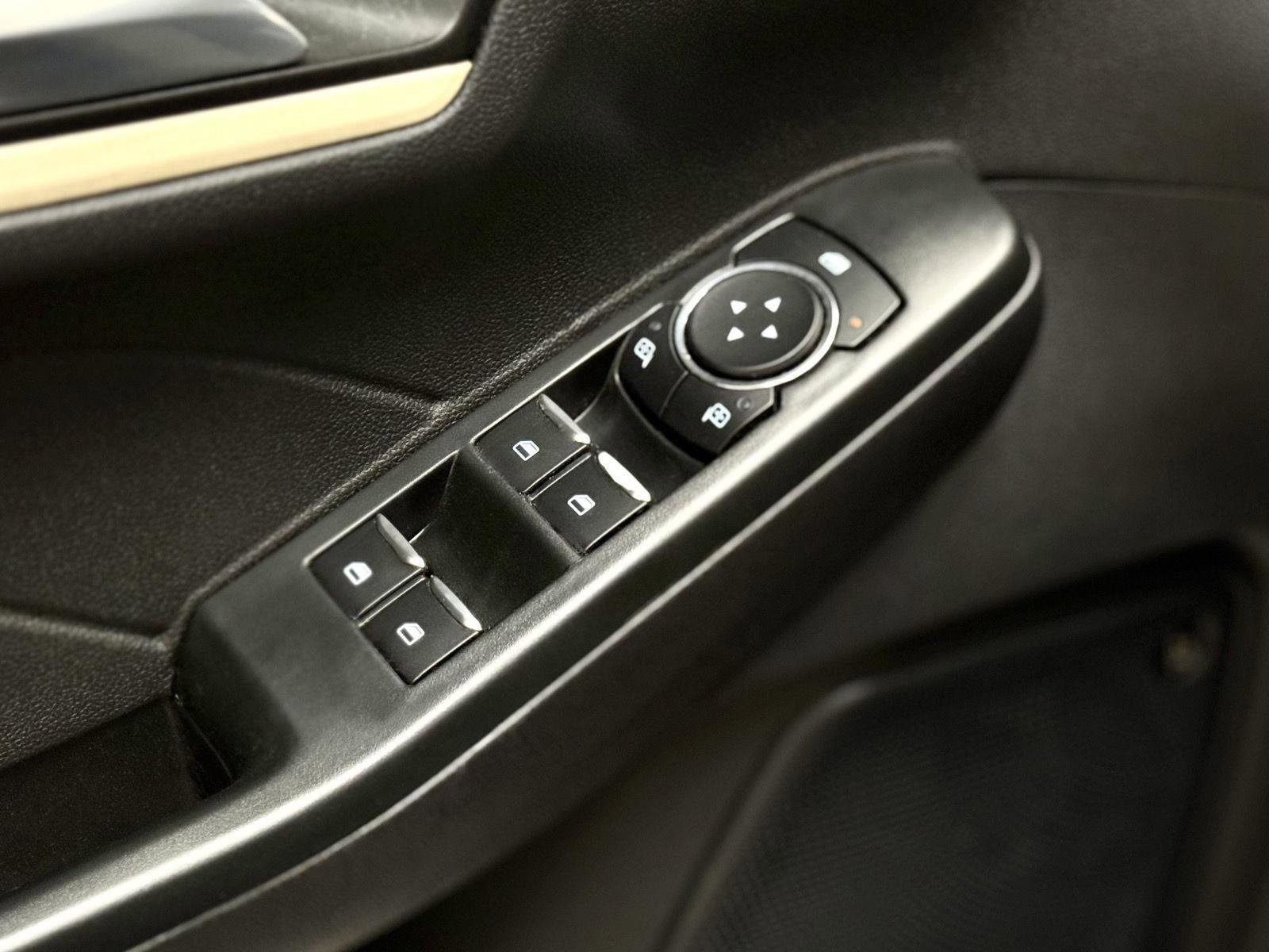 Used 2022 Ford Escape Titanium w/ Titanium Premium Package image 12