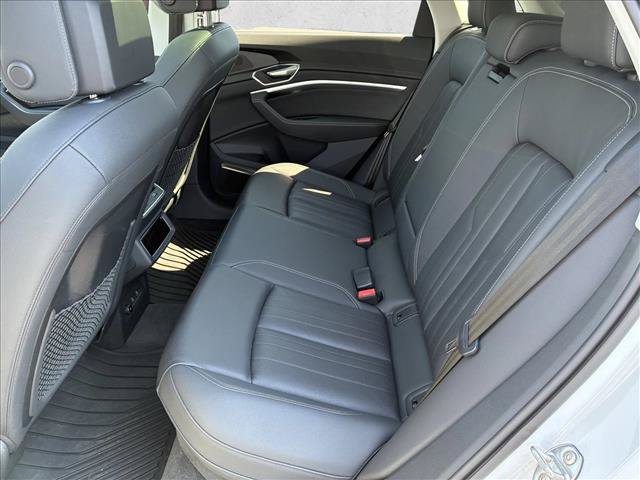 Used 2024 Audi Q8 e-tron Premium Plus w/ Premium Plus Package AWD/4WD image 13