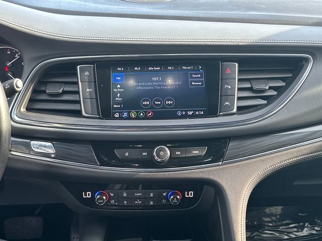 Used 2023 Buick Enclave Premium image 22