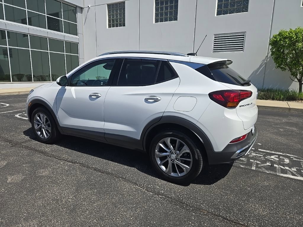 Used 2023 Buick Encore GX Essence w/ Experience Buick Package FWD image 6