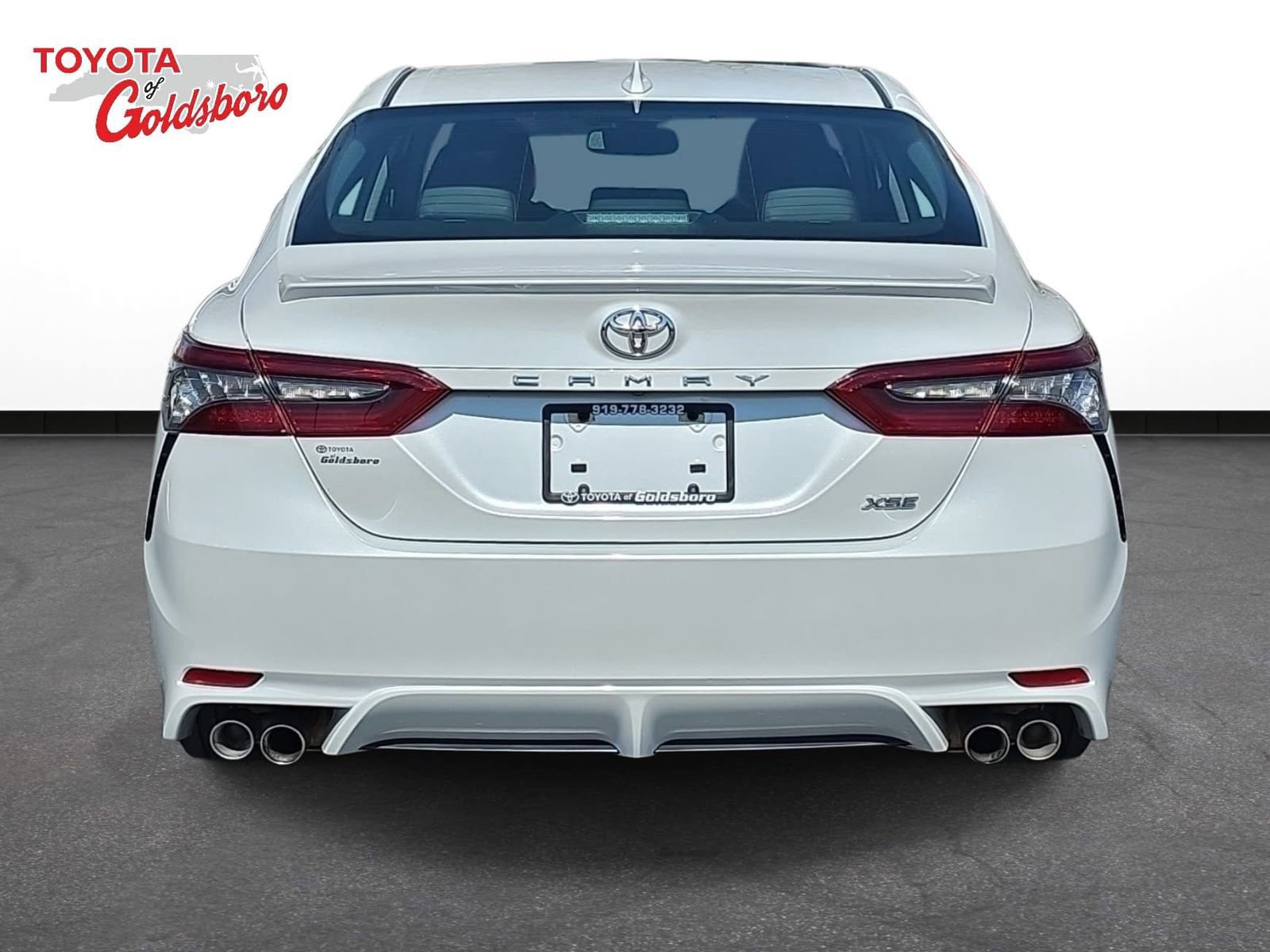 Used 2023 Toyota Camry XSE image 6