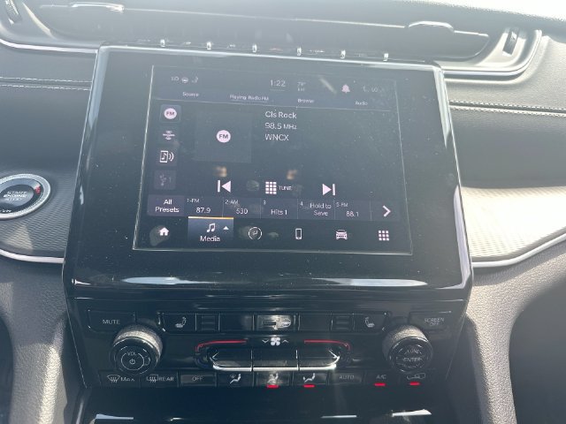 Certified 2024 Jeep Grand Cherokee Altitude AWD/4WD image 19