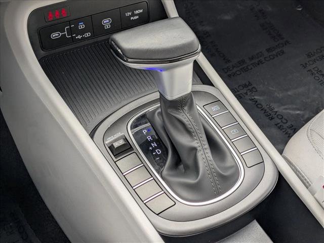 Used 2025 Hyundai Kona SEL image 17