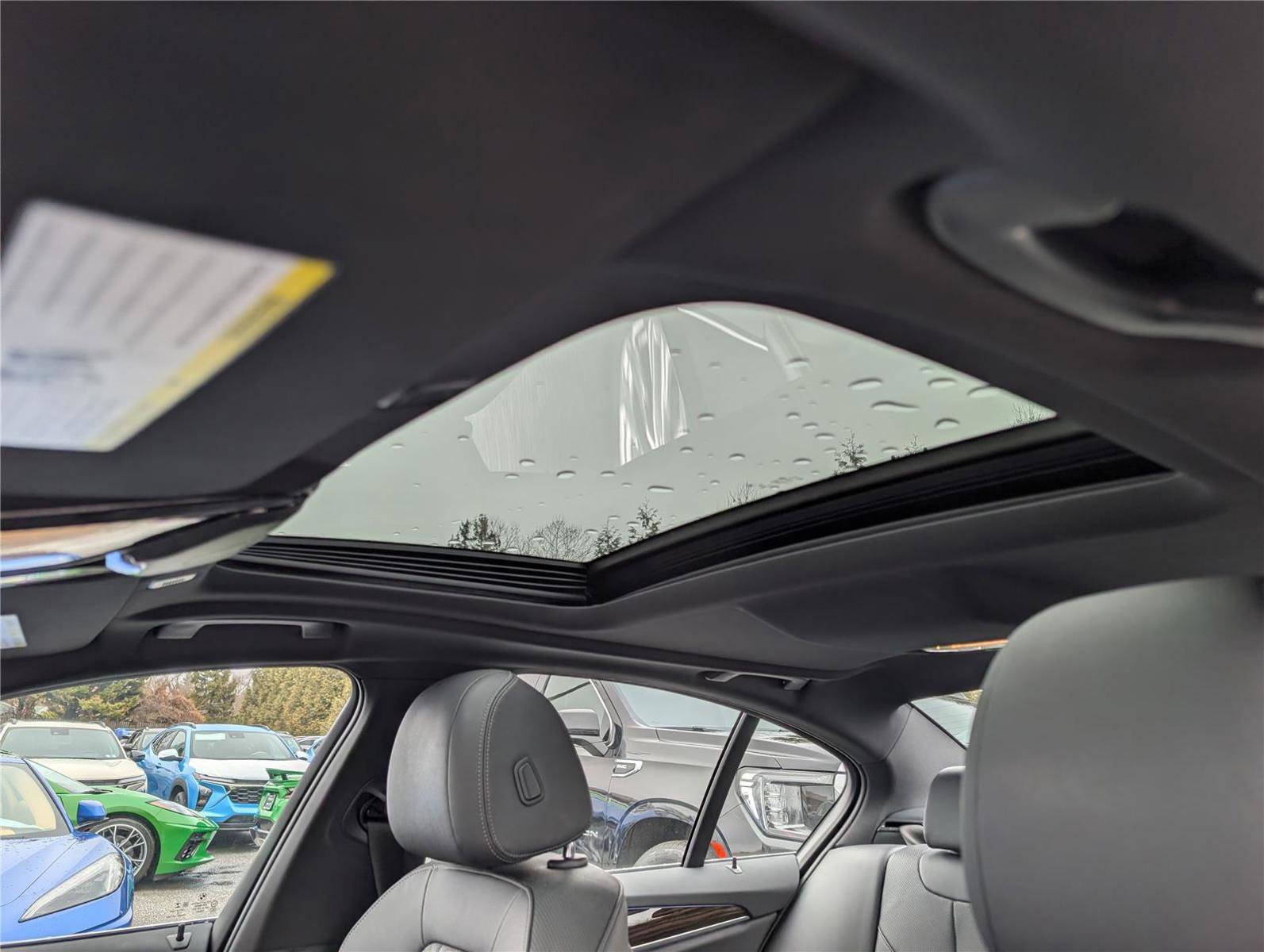 Used 2022 BMW 530i xDrive w/ Premium Package image 32