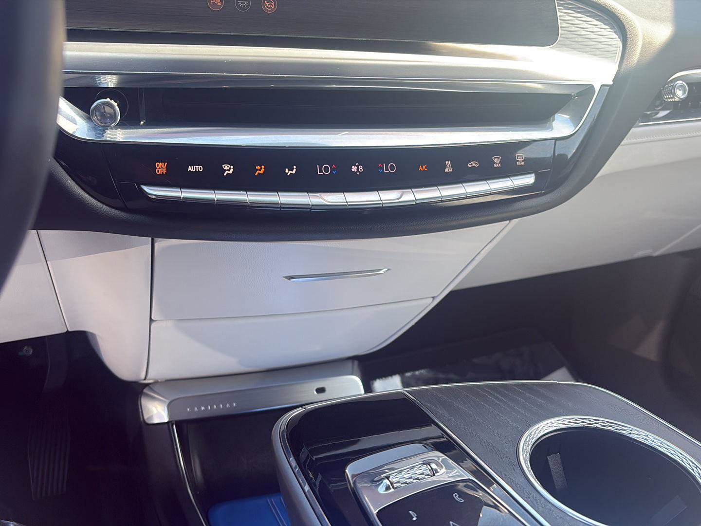 Used 2023 Cadillac Lyriq 2WD image 27