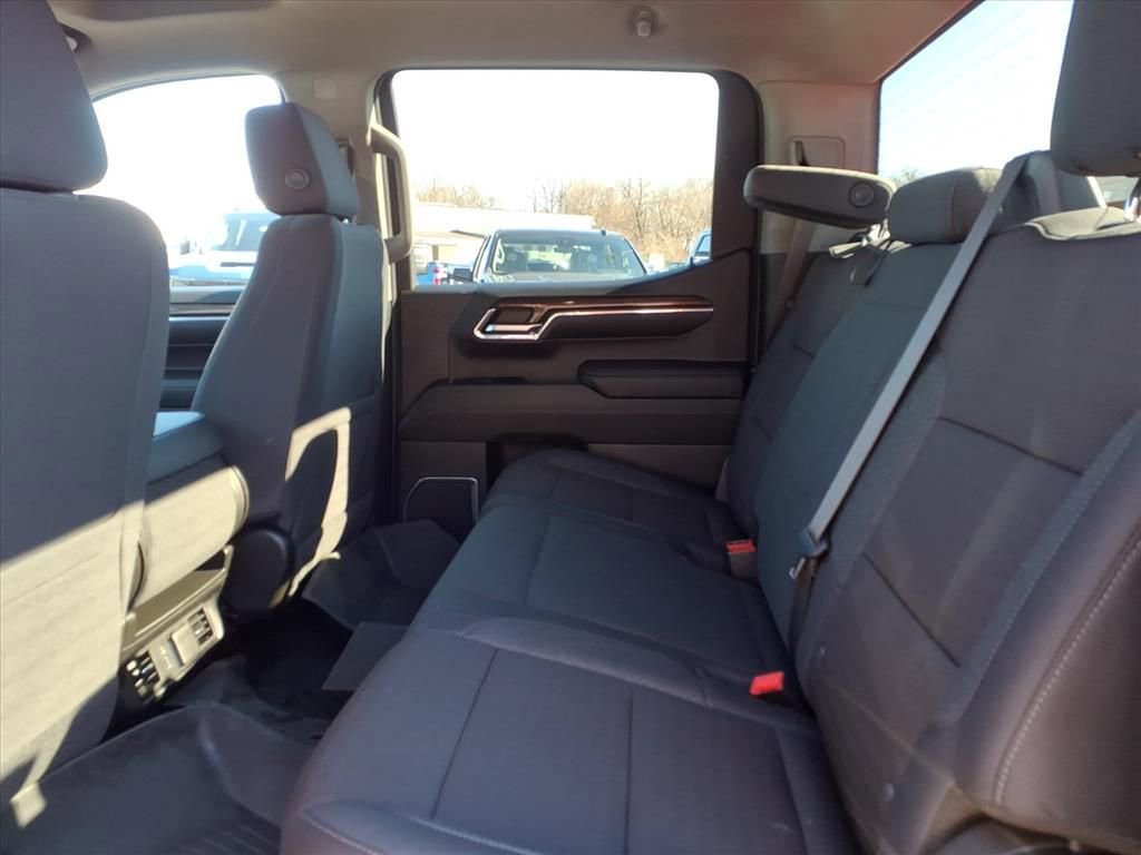 Used 2024 Chevrolet Silverado 1500 LT Trail Boss image 16