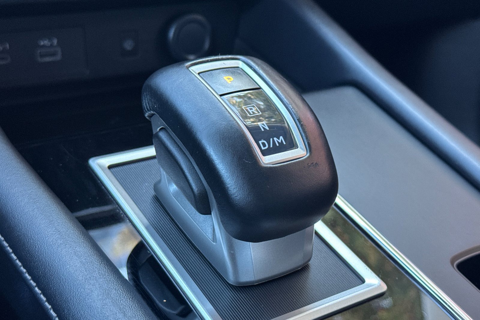 Used 2024 Mitsubishi Outlander SE image 27