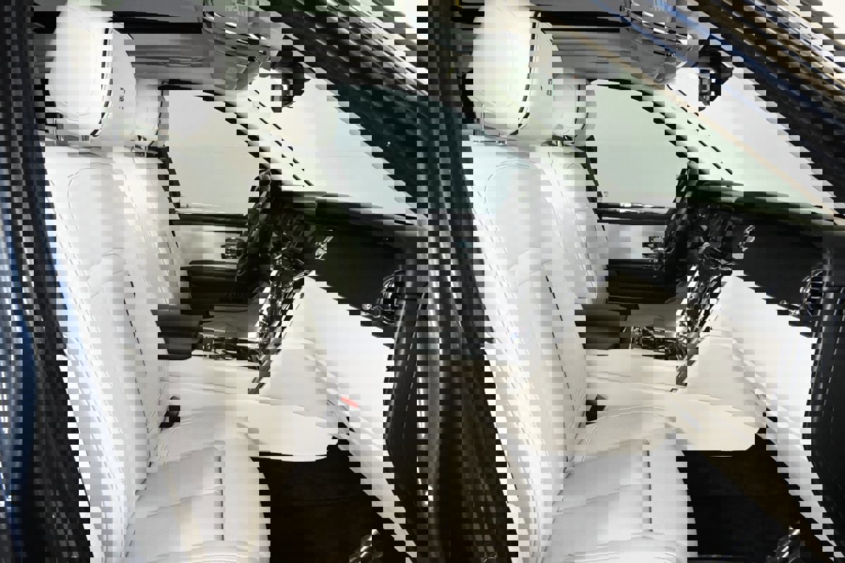 Used 2019 Rolls-Royce Cullinan image 16