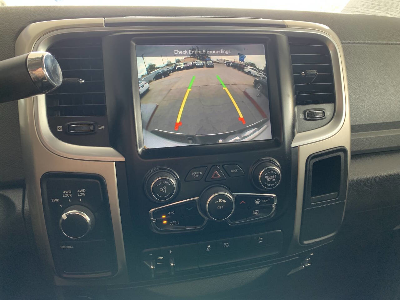 Used 2014 RAM 2500 SLT w/ Luxury Group AWD/4WD image 18