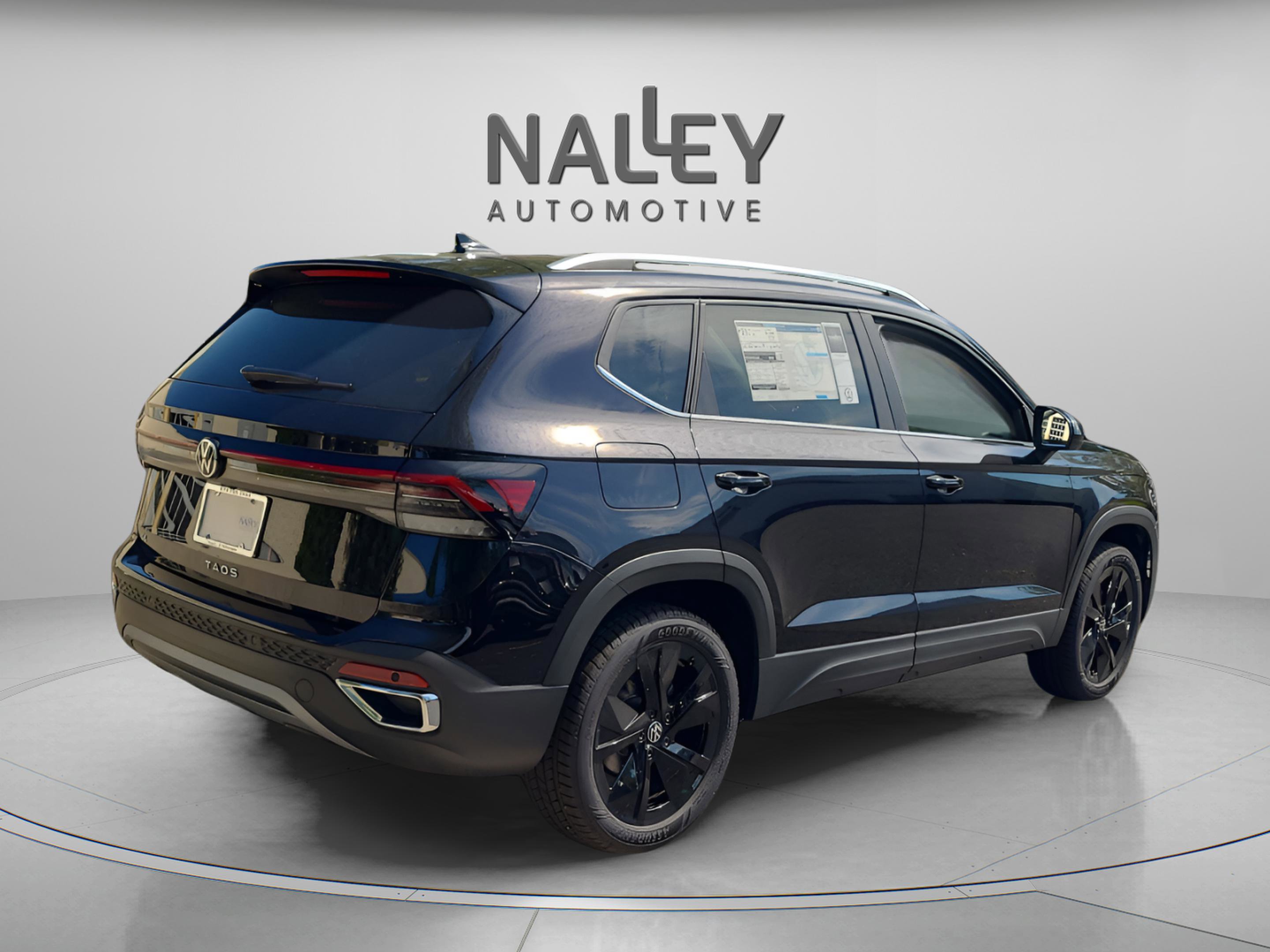 New 2025 Volkswagen Taos SE image 5