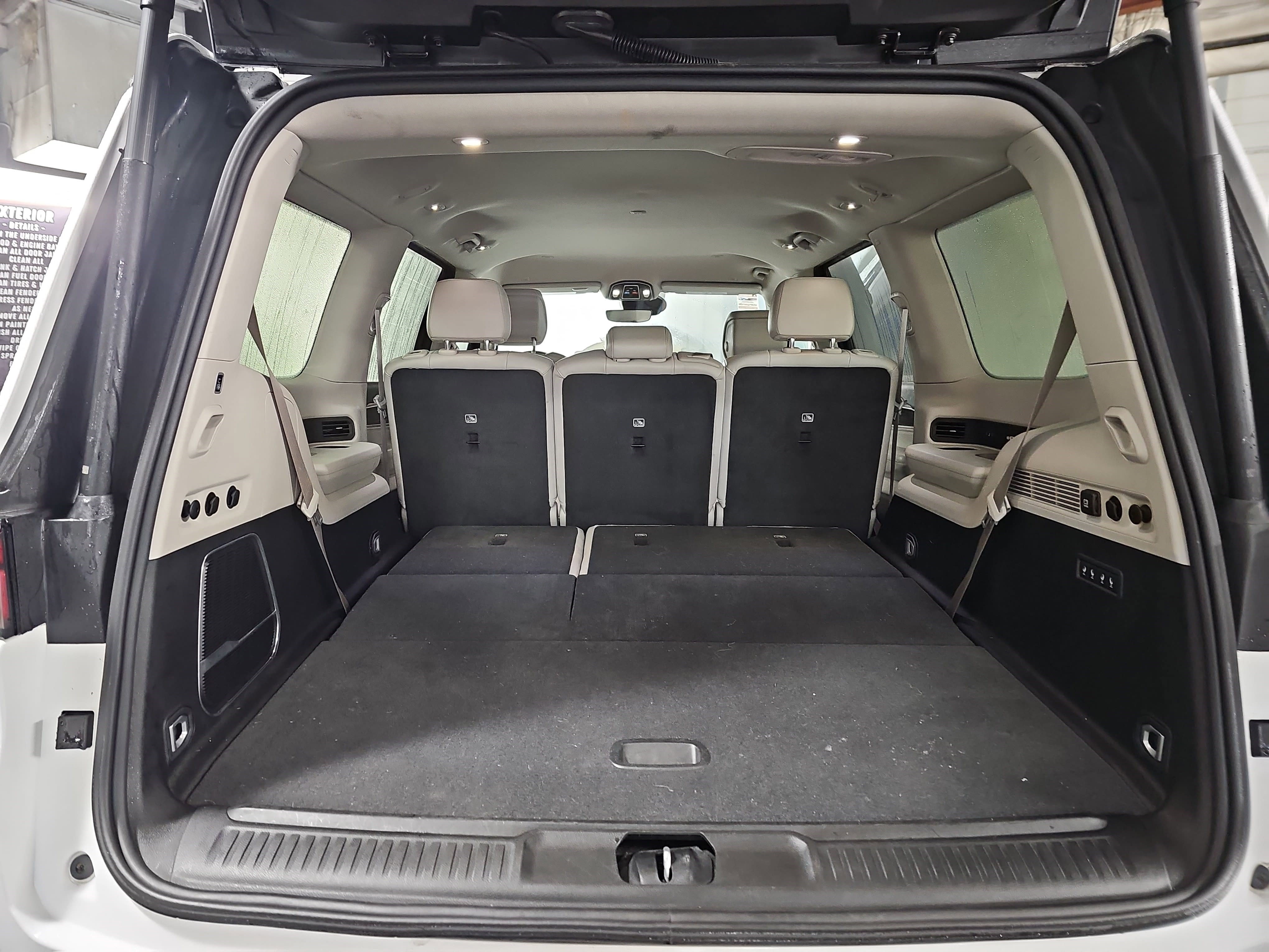 Used 2024 Jeep Wagoneer Series III image 14