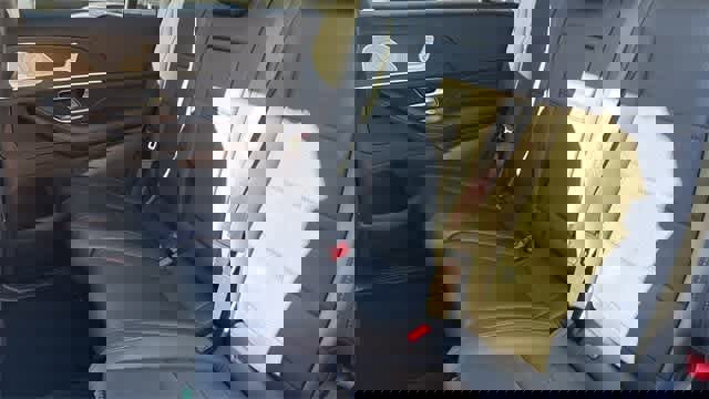 Certified 2025 Mercedes-Benz GLS 450 4MATIC image 32