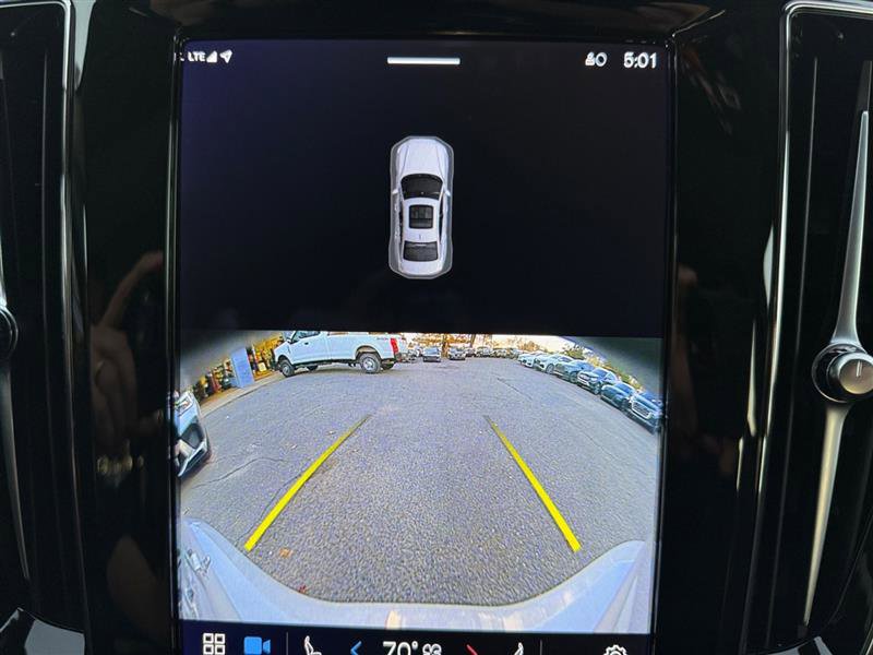 Used 2023 Volvo S60 T8 Plus image 21