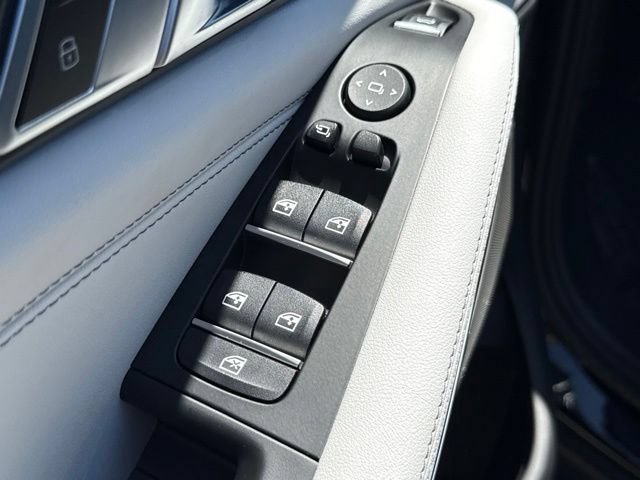 Used 2025 BMW X5 xDrive40i w/ Premium Package AWD/4WD image 17