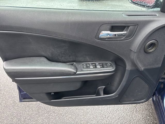 Used 2013 Dodge Charger SXT image 15