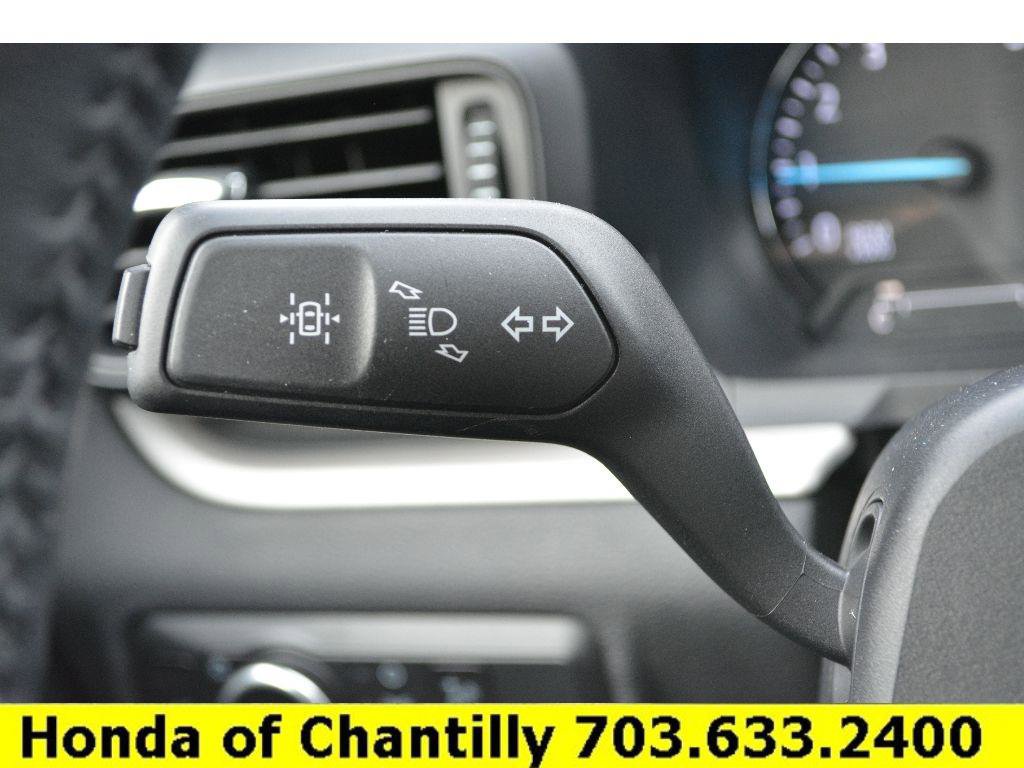 Used 2024 Ford Explorer XLT image 23