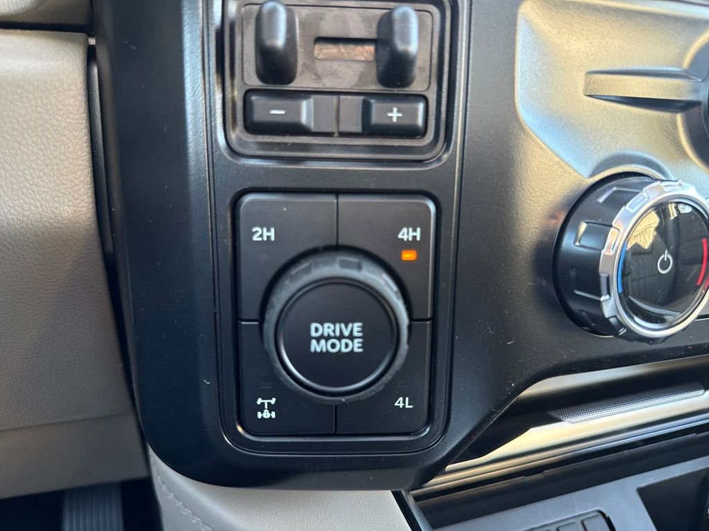 New 2026 Ford F350 Platinum w/ Platinum Plus Package image 31