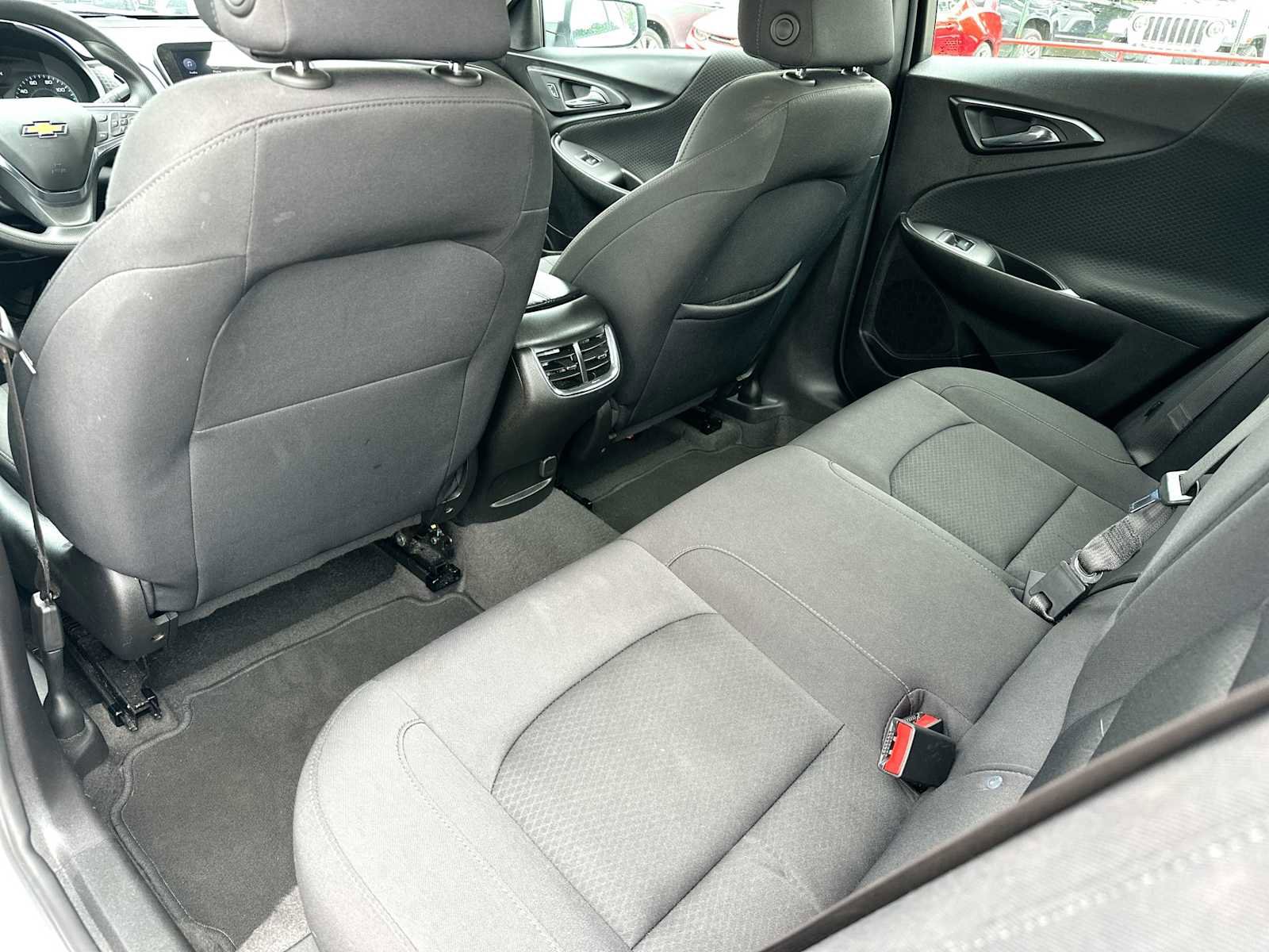 Used 2025 Chevrolet Malibu LT FWD image 24