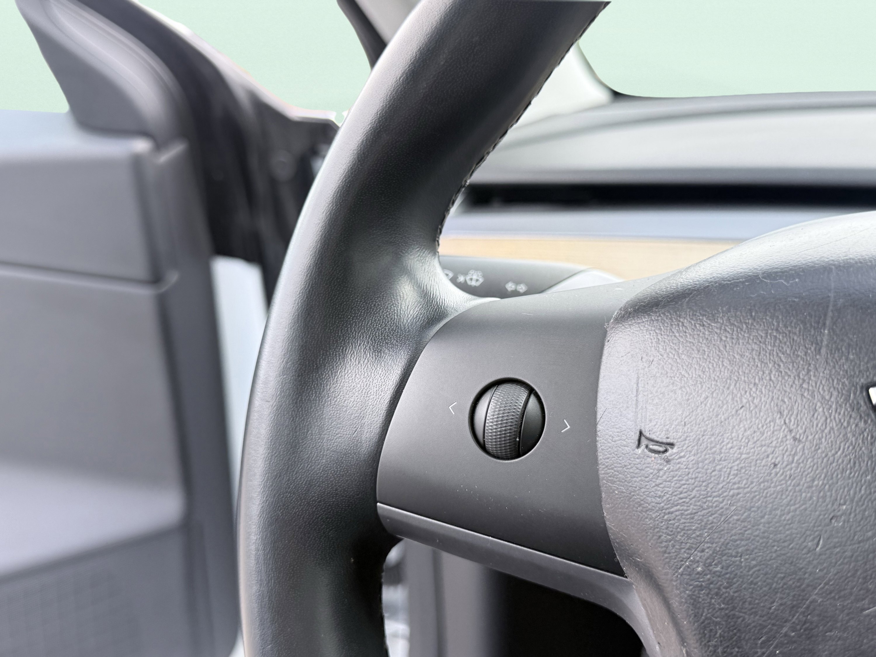 Used 2018 Tesla Model 3 Mid Range image 63