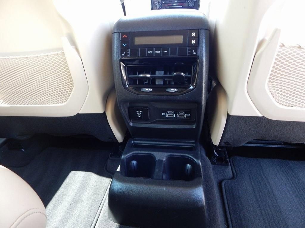 Used 2022 Jeep Grand Cherokee L Limited image 13