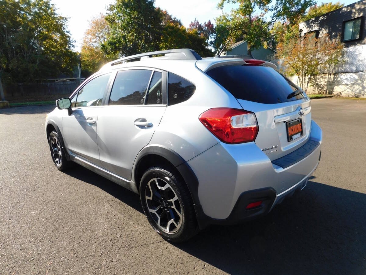 Used 2017 Subaru Crosstrek 2.0i Premium AWD/4WD image 3