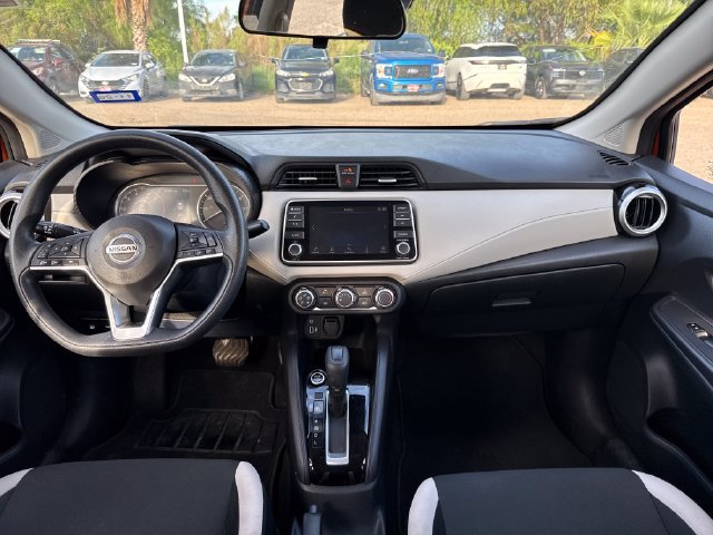 Certified 2022 Nissan Versa SV FWD image 13